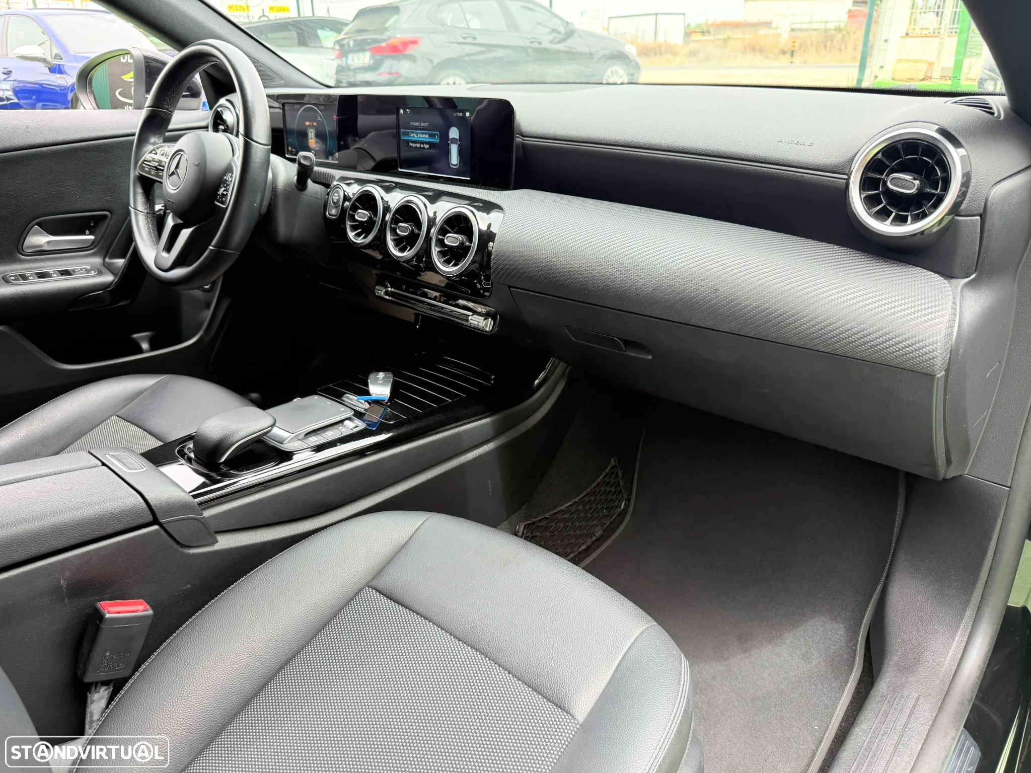 Mercedes-Benz CLA 180 d Shooting Brake 7G-DCT - 24