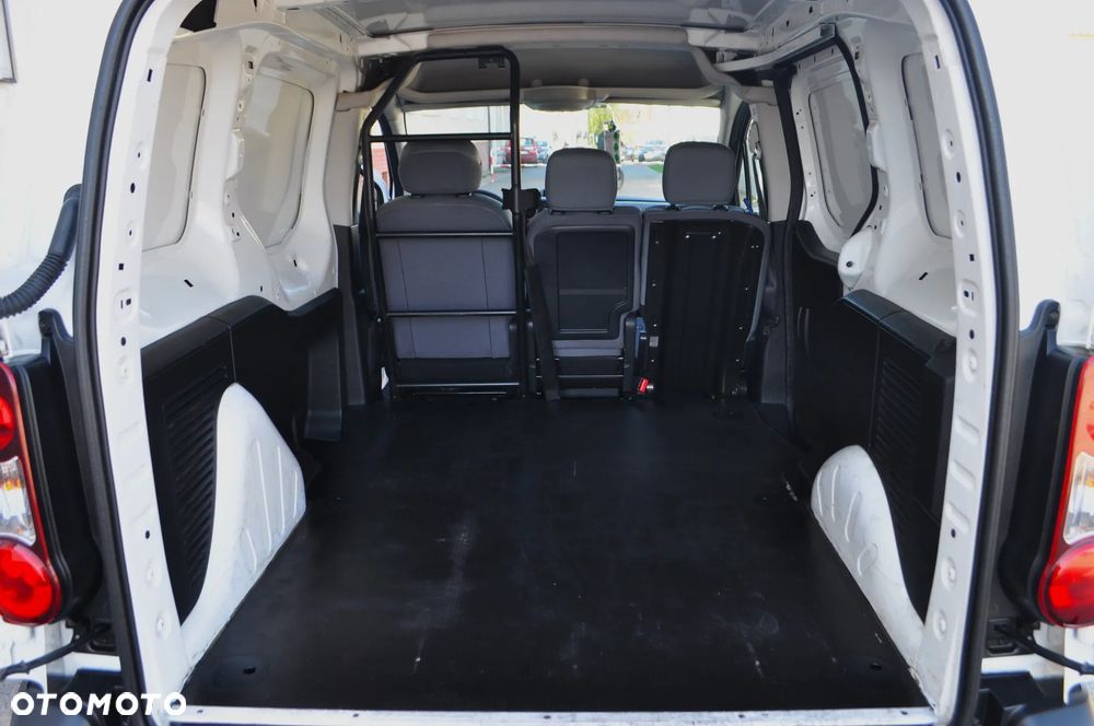Citroën BERLINGO II - 10