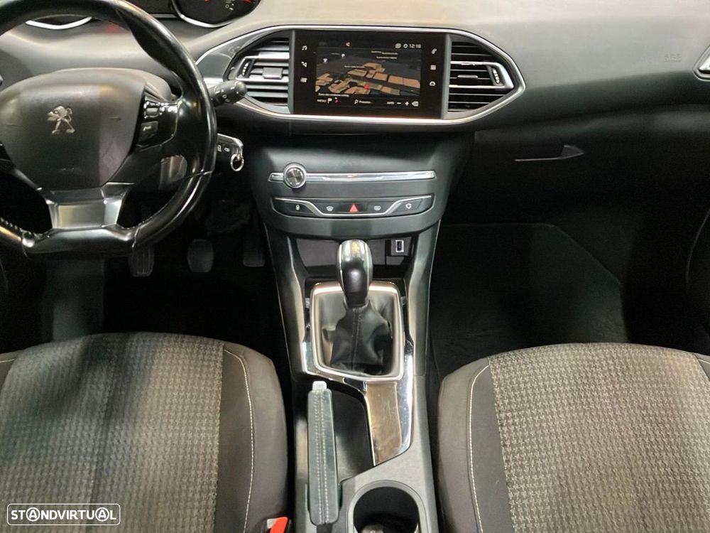 Peugeot 308 SW - 10