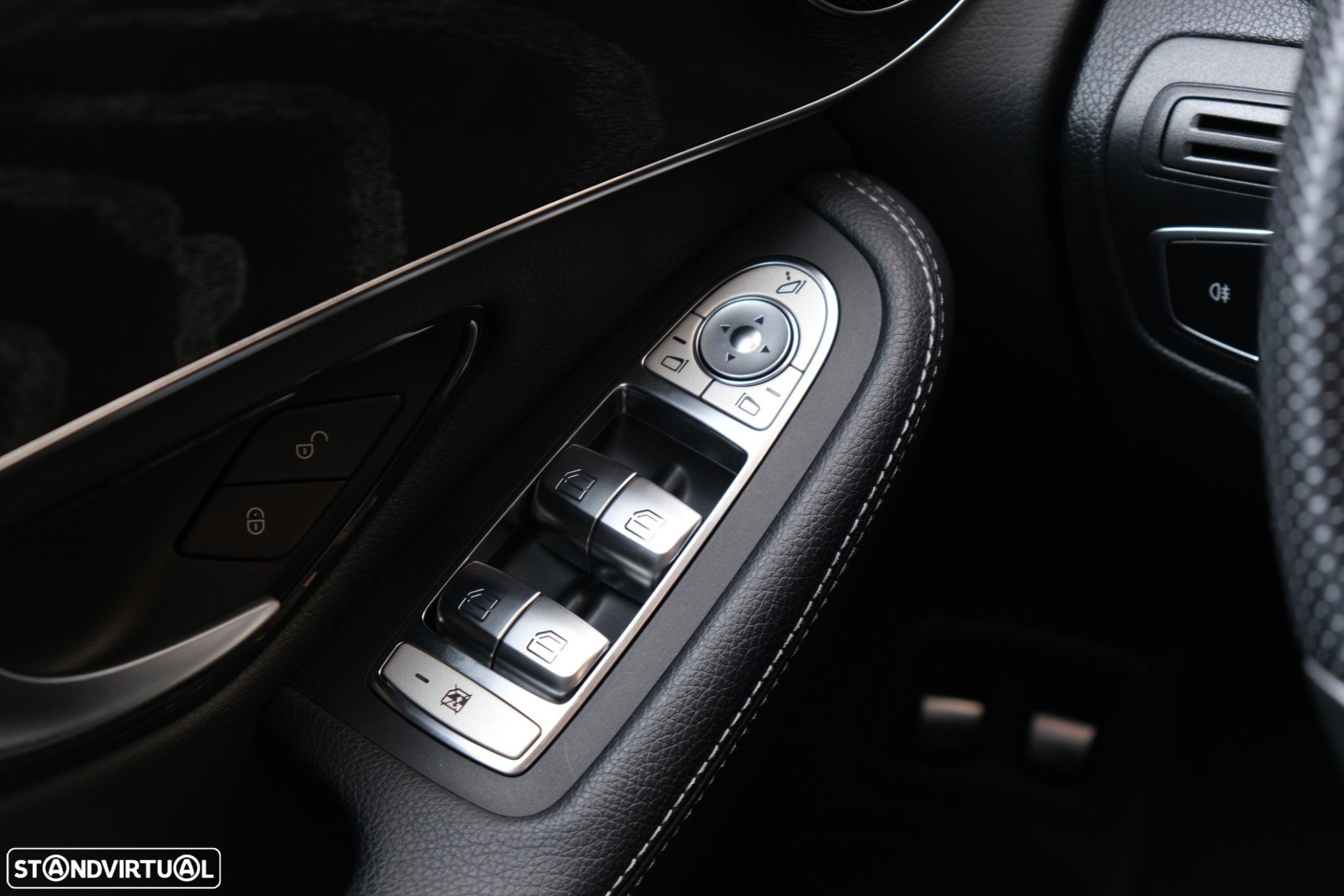 Mercedes-Benz GLC 300 e 4Matic - 21
