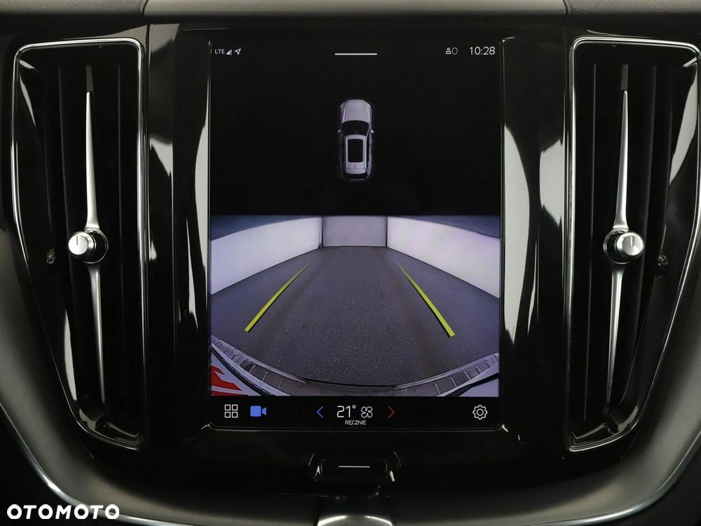 Volvo XC 60 B4 D Core - 28