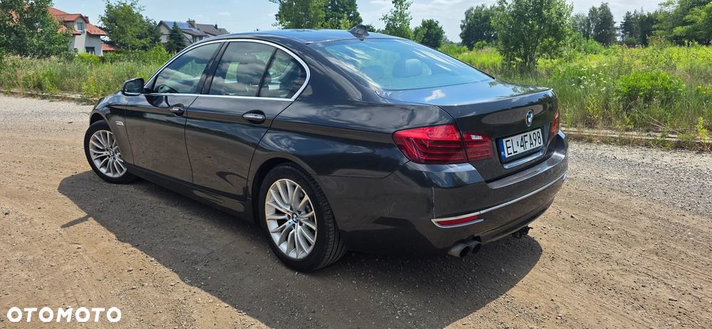 BMW Seria 5 528i xDrive - 4