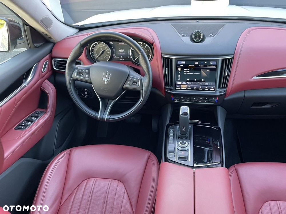 Maserati Levante - 10