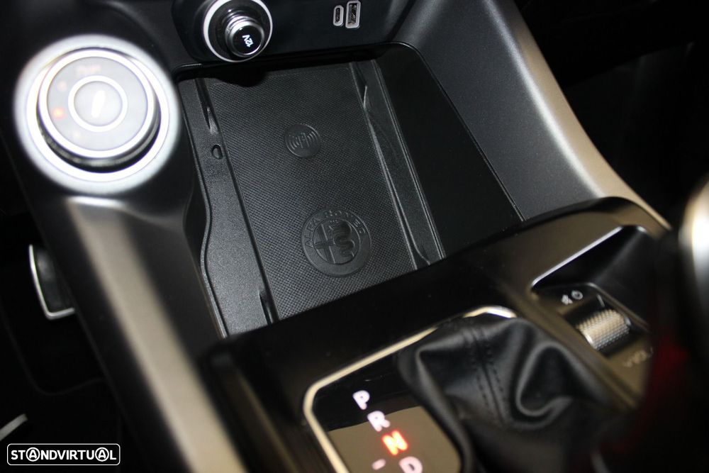 Alfa Romeo Tonale 1.3 Plug-In Hybrid Veloce e-AWD - 24