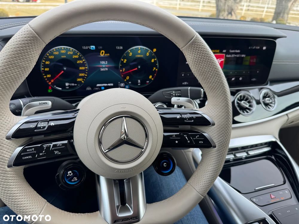 Mercedes-Benz AMG GT - 5