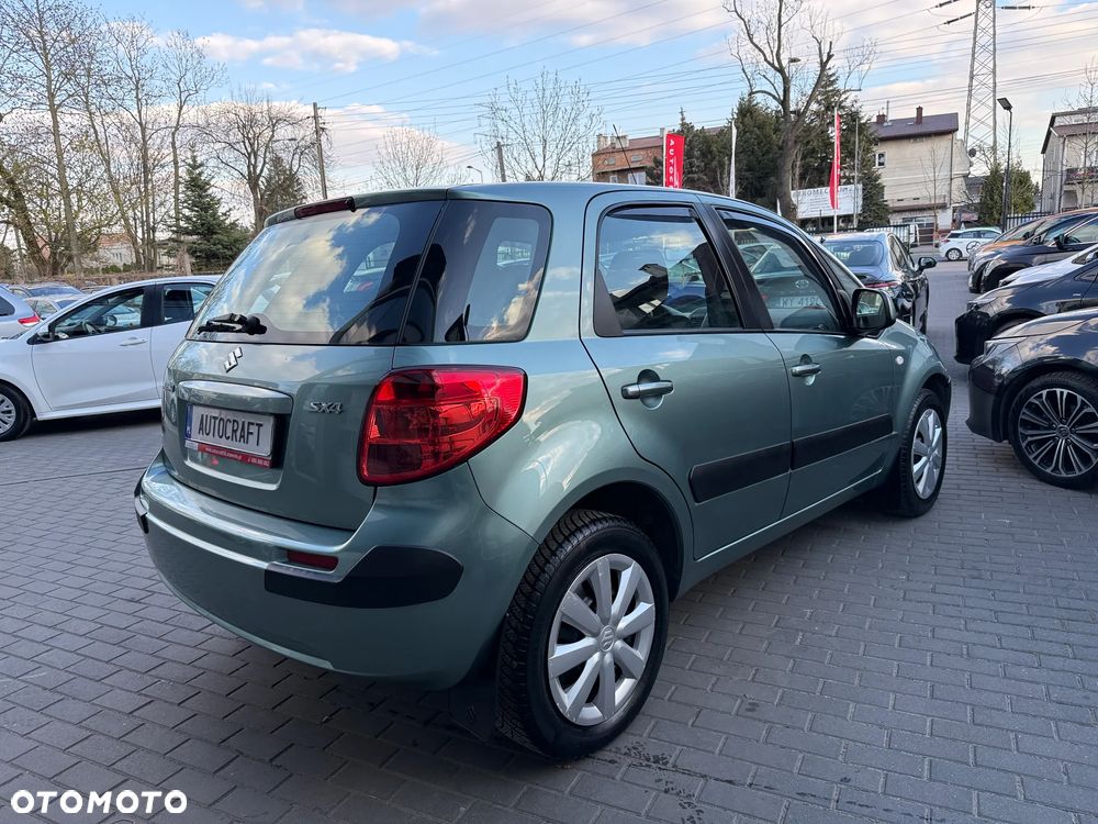 Suzuki SX4 1.5 Comfort - 24
