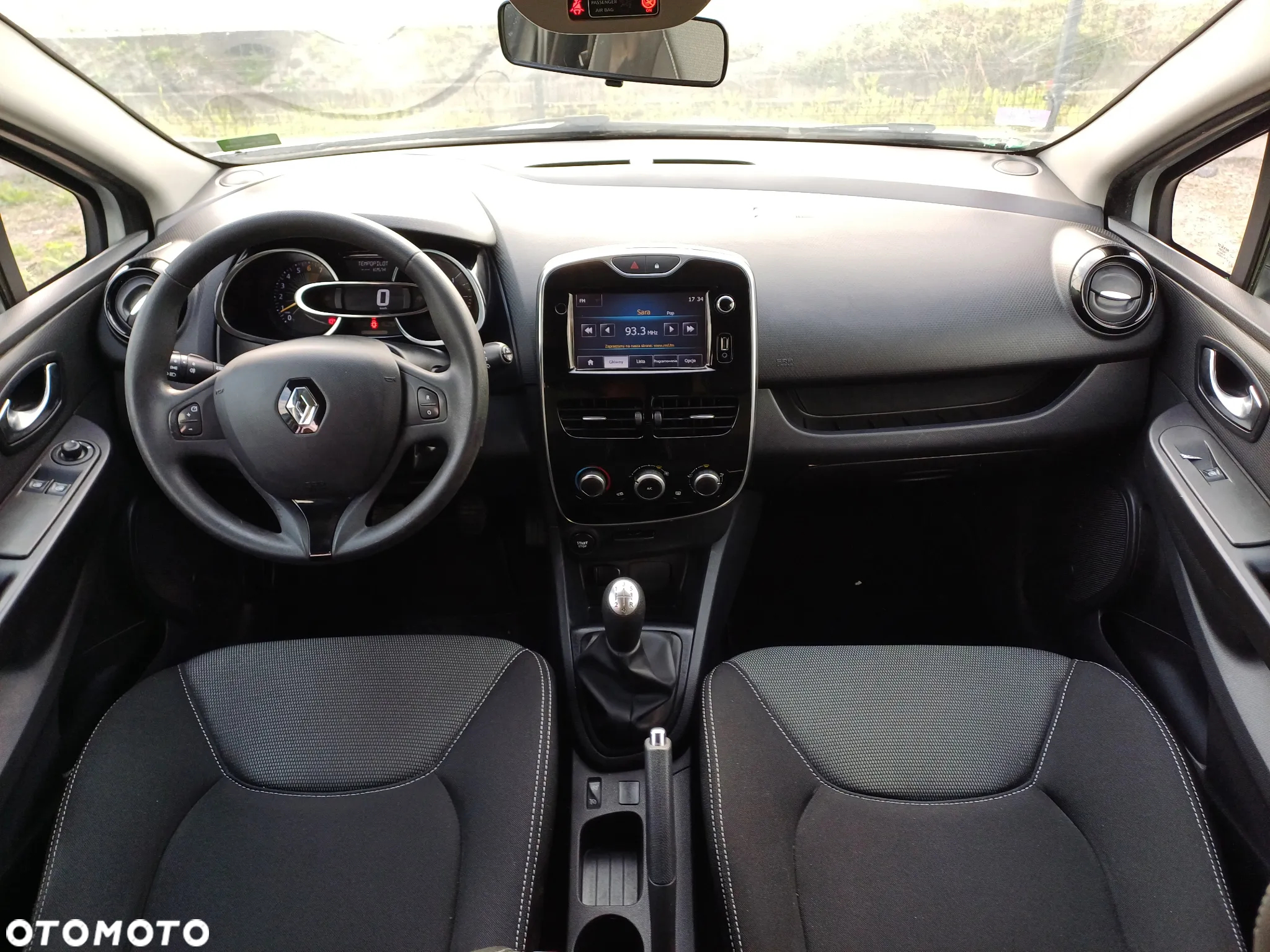 Renault Clio 1.2 16V Life - 9