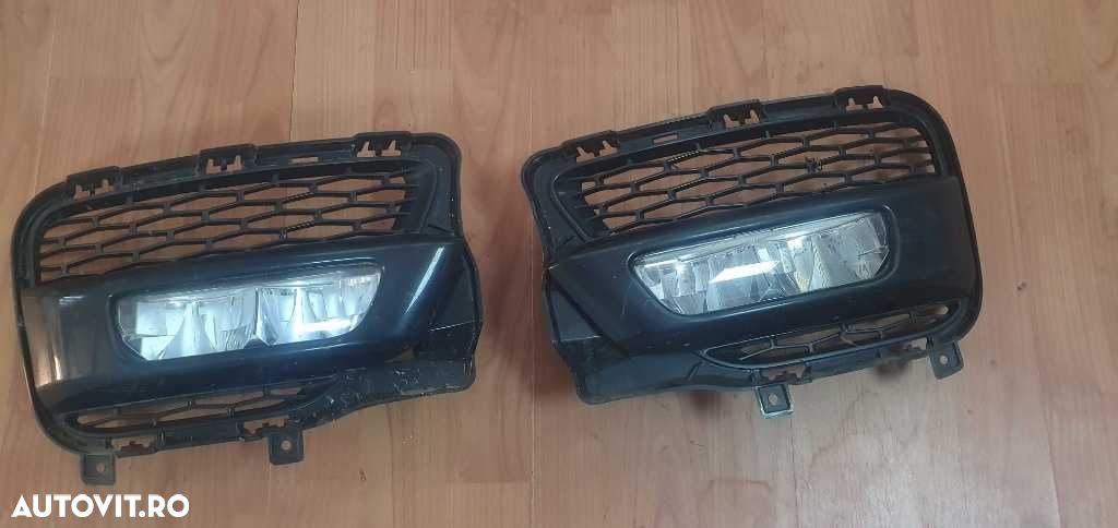Proiector proiectoare bara fata Range Rover Sport 2014-2018 - 1