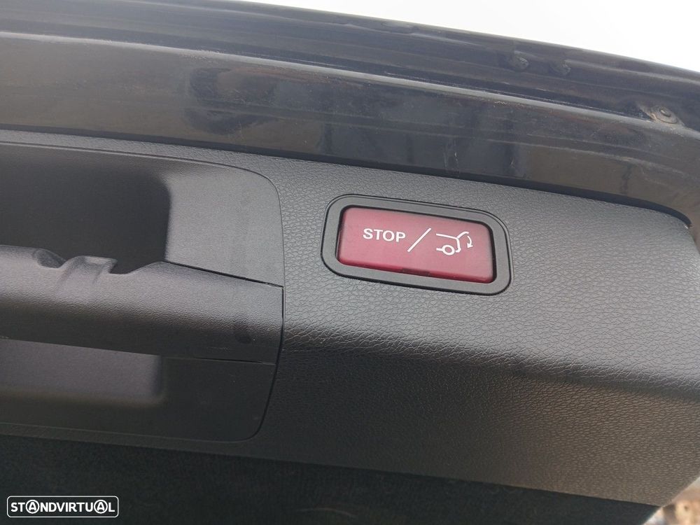 Mercedes-Benz E 300 de 9G-TRONIC AMG Line - 11