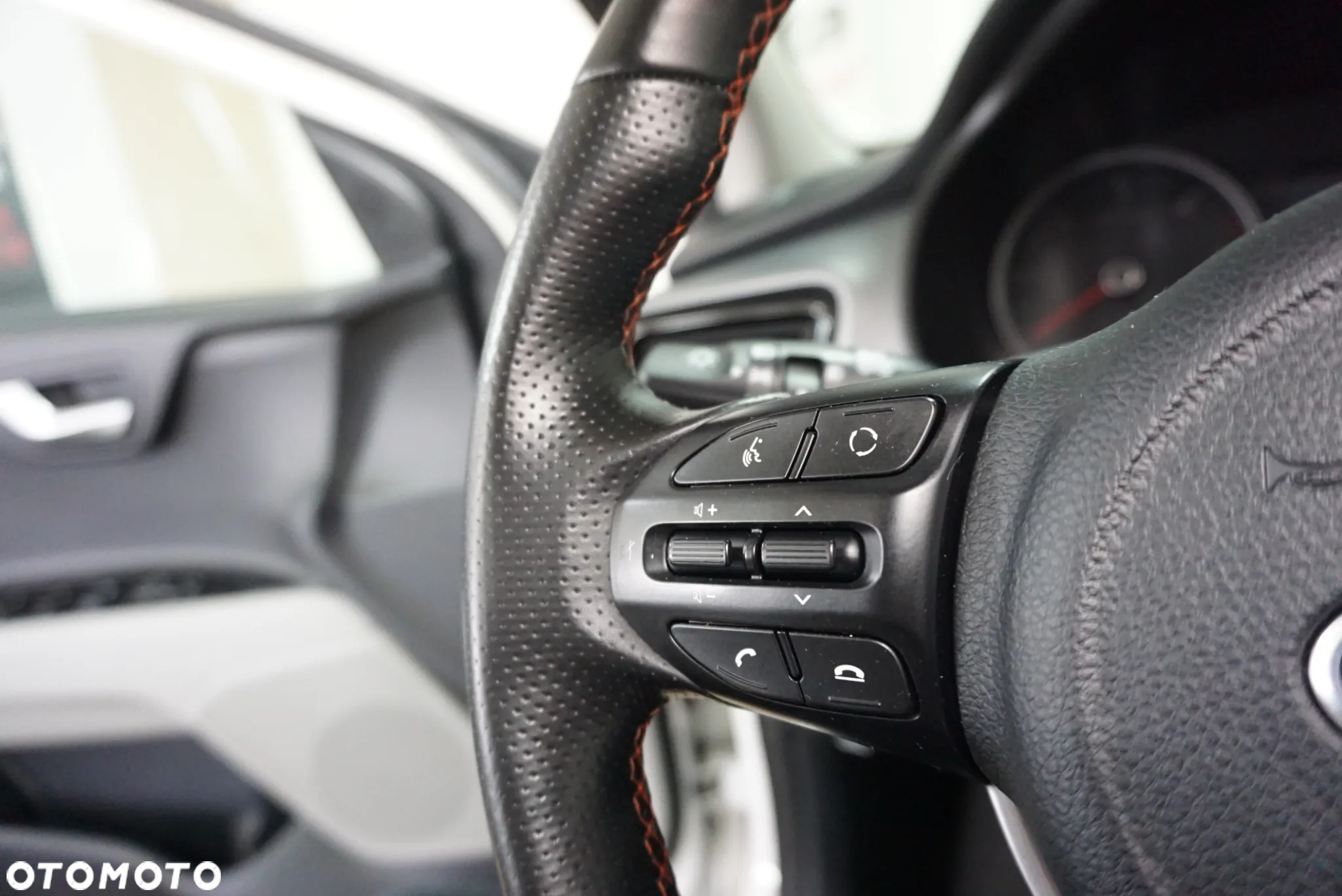 Kia Stonic 1.6 CRDi Spirit - 32