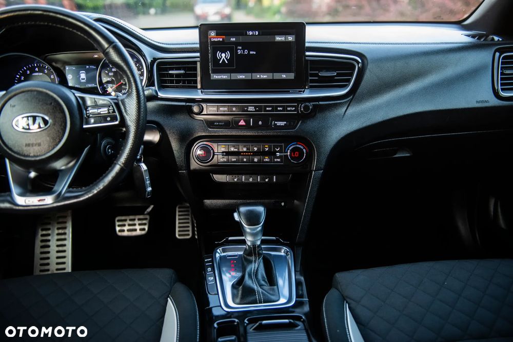 Kia ProCeed 1.4 T-GDI GT Line DCT - 30
