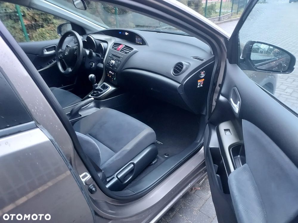 Honda Civic 1.4 i-VTEC Comfort - 19