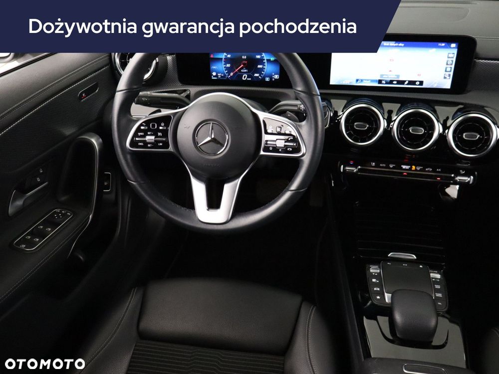 Mercedes-Benz CLA - 9