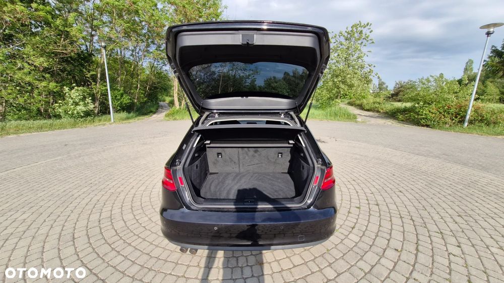 Audi A3 Sportback 2.0 TDI (clean diesel) Ambiente - 22
