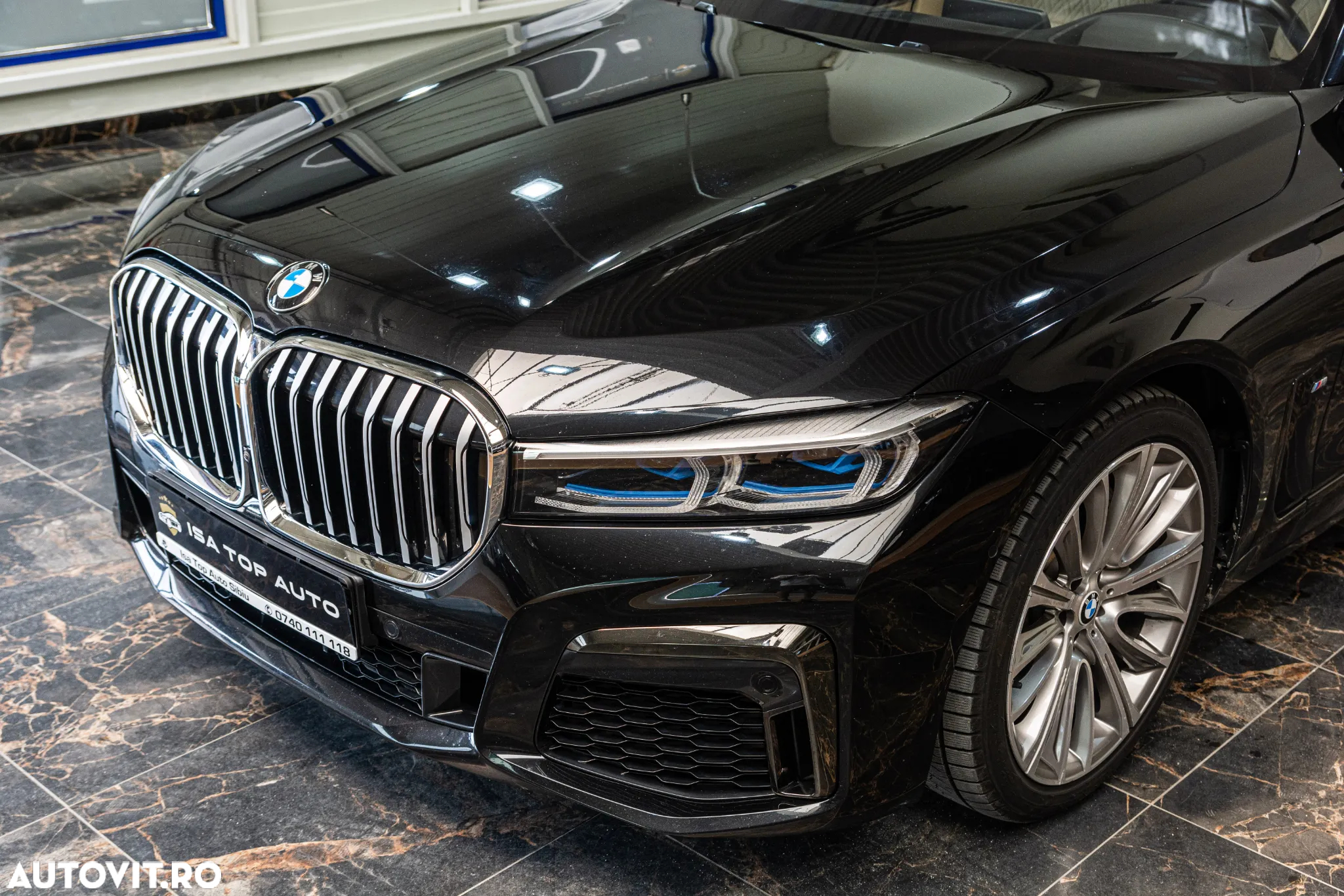 BMW Seria 7 730d xDrive MHEV - 11