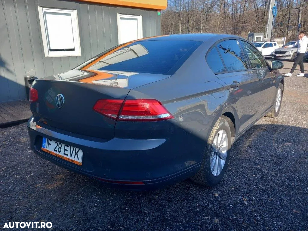 Volkswagen Passat - 3