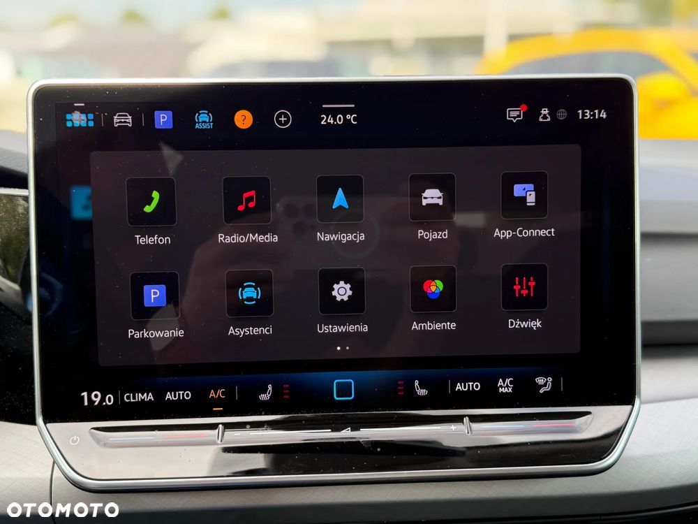 Volkswagen Golf VIII 1.5 TSI Life Plus - 27