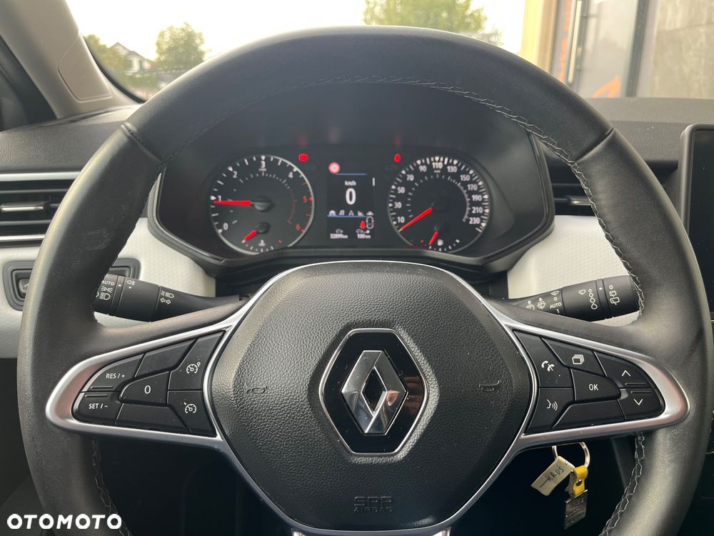 Renault Clio - 10