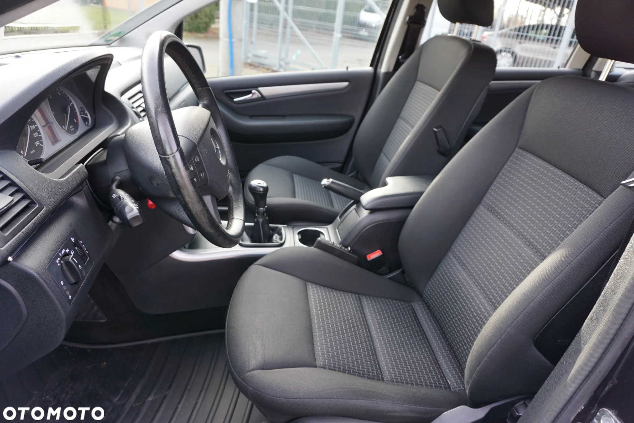 Mercedes-Benz Klasa B 200 CDI EU5 - 8