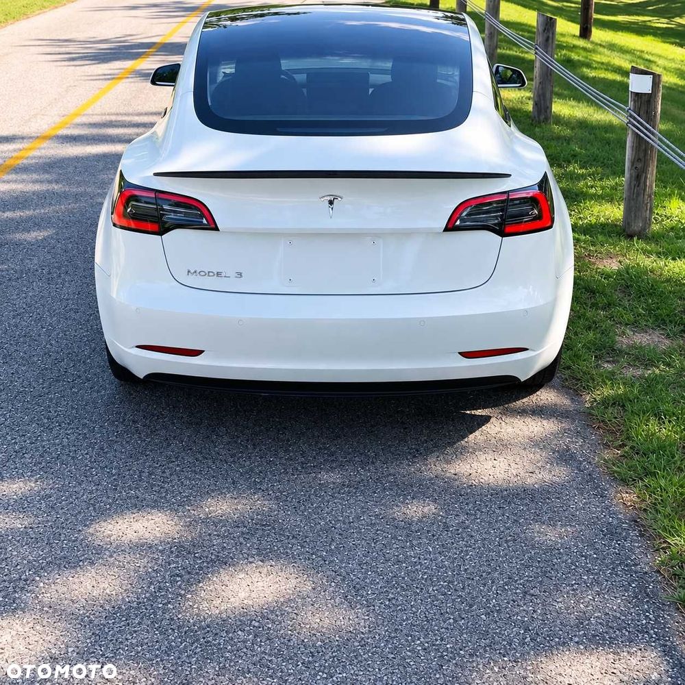 Lotka Spoiler Tylny Tesla Model 3 2017-2020 Czarny połysk - 2