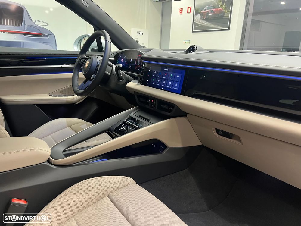 Porsche Macan Electric 4 - 29