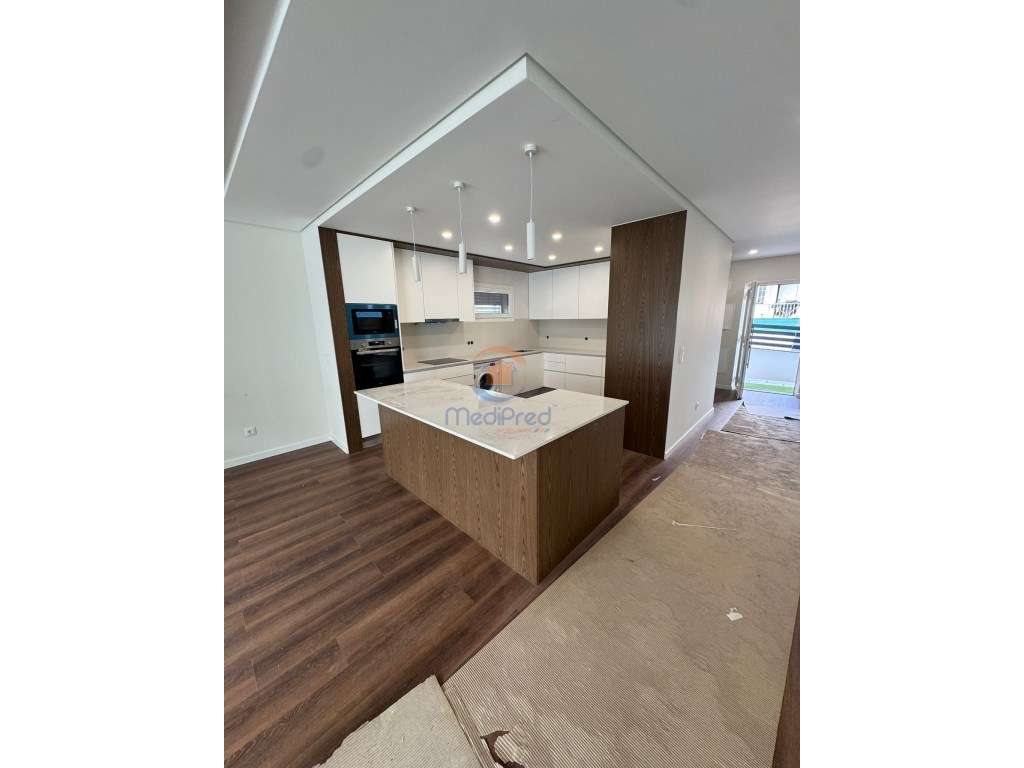 Moradia T4 NOVA com piscina | Famões, Odivelas - Grande imagem: 2/20