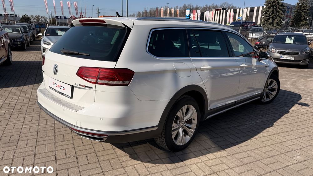 Volkswagen Passat Alltrack 2.0 TDI SCR 4Motion DSG - 12