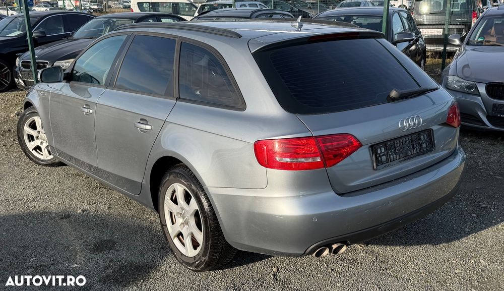 Audi A4 Avant 2.0 TDI DPF Ambiente - 4