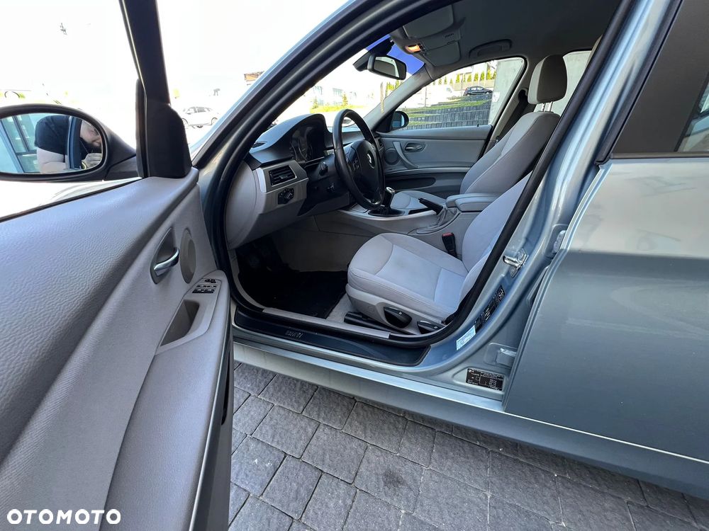 BMW Seria 3 - 20