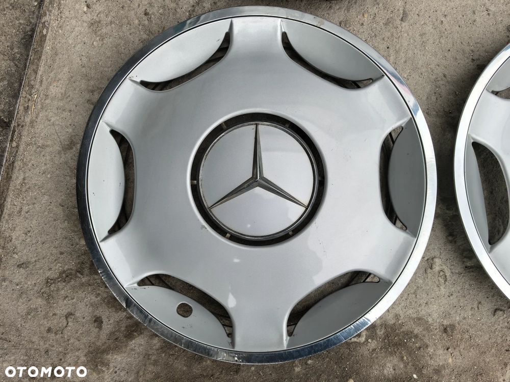 Mercedes W124 Kołpaki 15" KOMPLET - 3