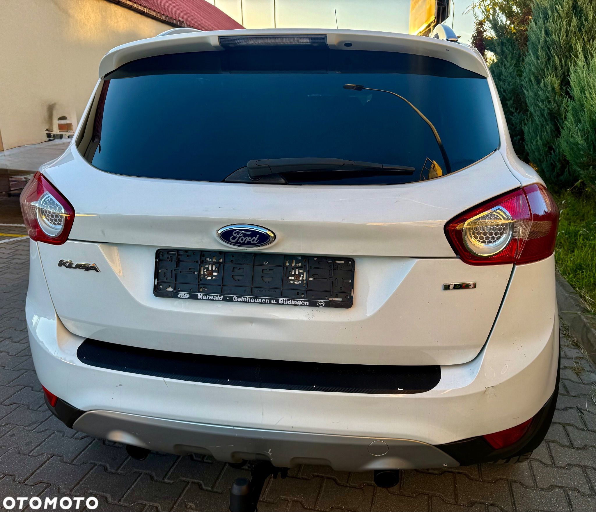 Ford Kuga 2.0 TDCi 2x4 Trend - 12