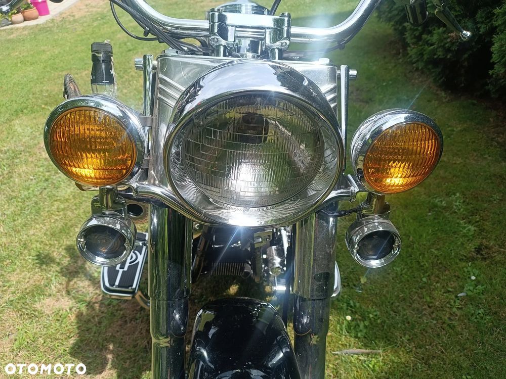 Harley-Davidson Softail Fat Bob - 23