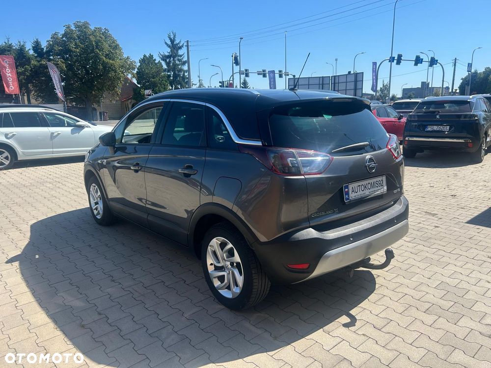 Opel Crossland X 1.2 T Design Line S&S - 9