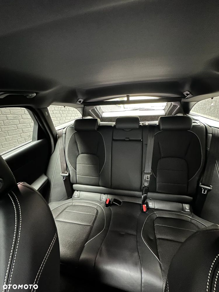 Jaguar XF 2.0 i4D R-Sport - 27