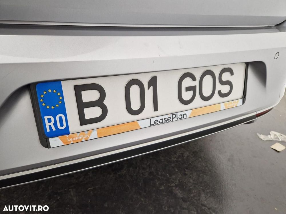 Volkswagen Passat - 16