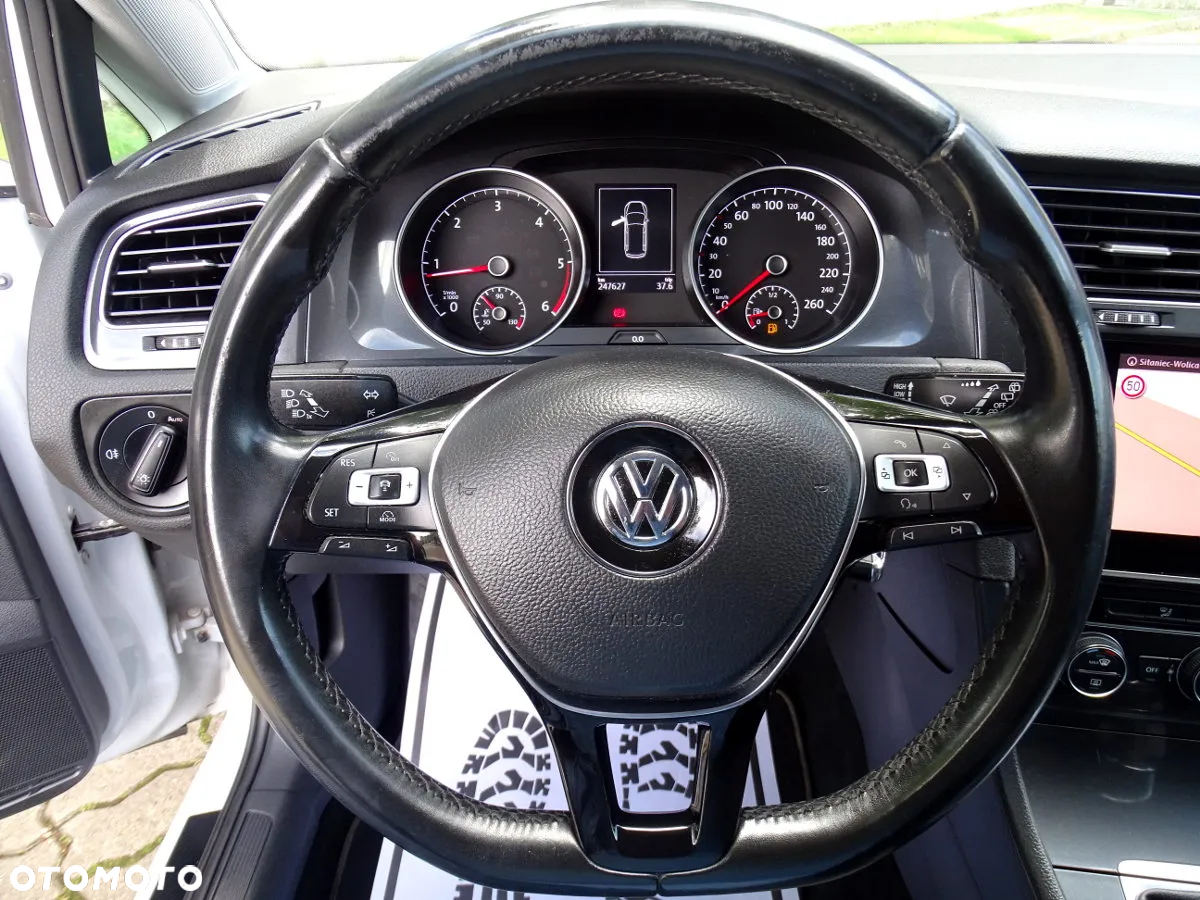 Volkswagen Golf VII 1.6 TDI BMT Comfortline - 17