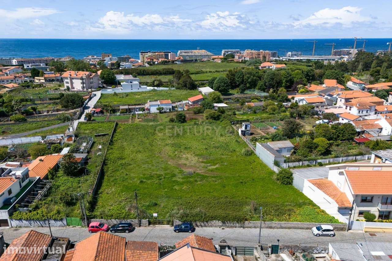 Terreno Urbano em Vila Nova de Gaia - 1132m² com Potencial Único - Grande imagem: 2/16