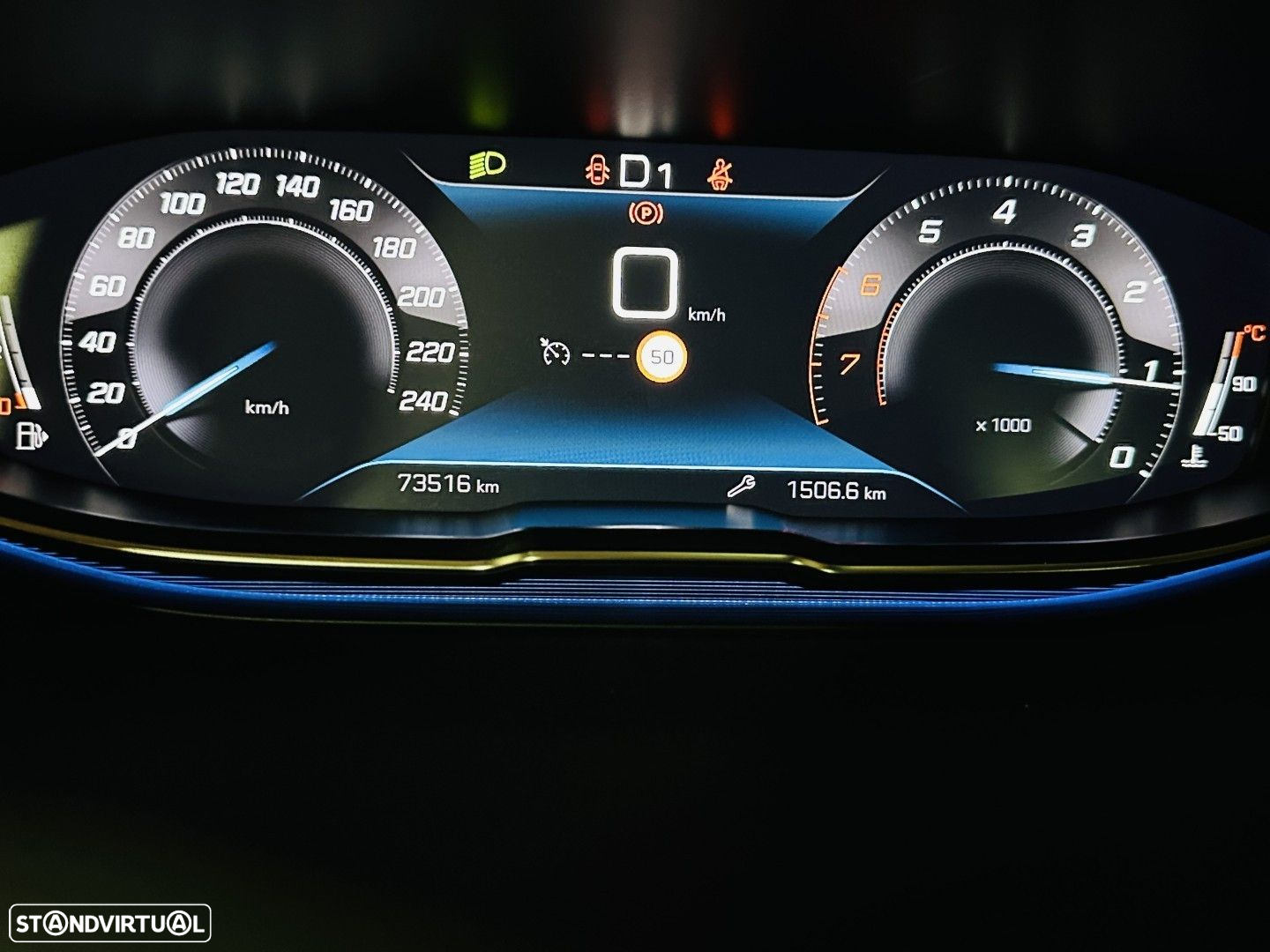 Peugeot 5008 1.2 PureTech Allure EAT8 - 29