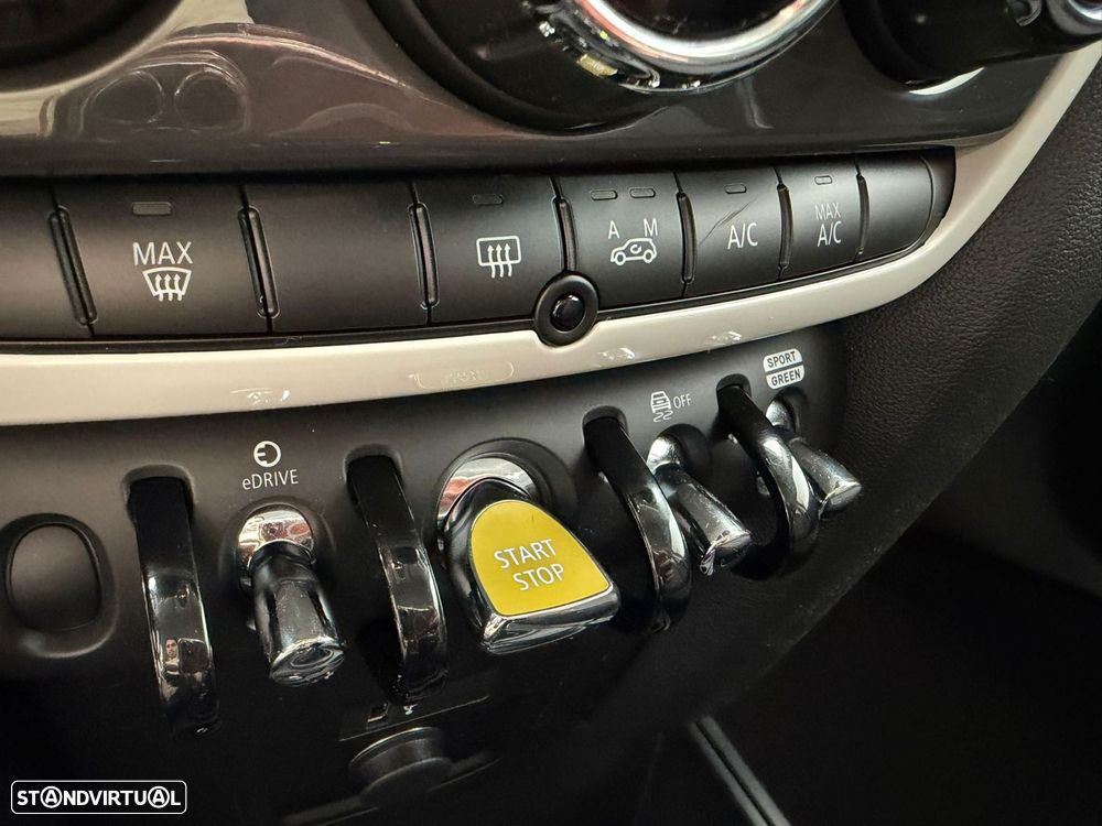 MINI Countryman Cooper SE ALL4 Auto - 14