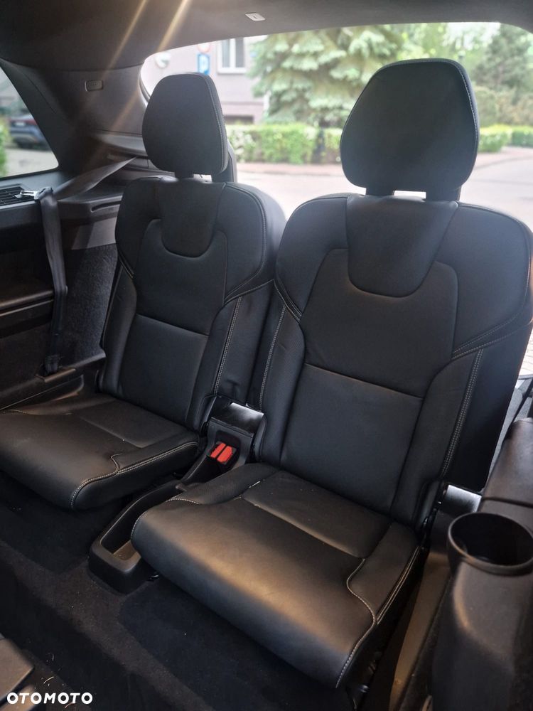 Volvo XC 90 D5 AWD R-Design 7os - 18