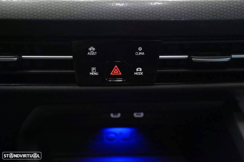 VW Golf 2.0 TDI GTD DSG - 36