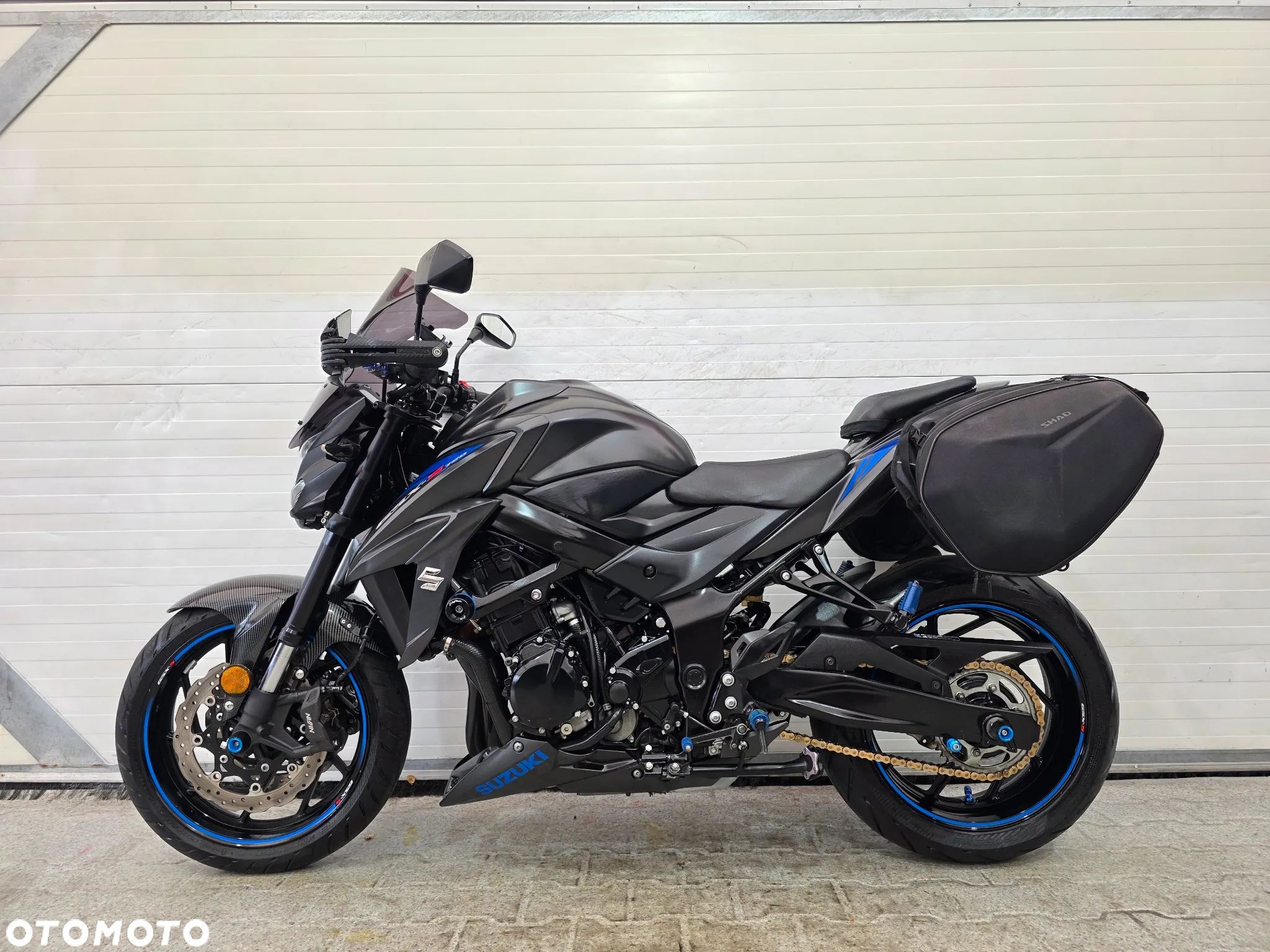 Suzuki GSX - 1