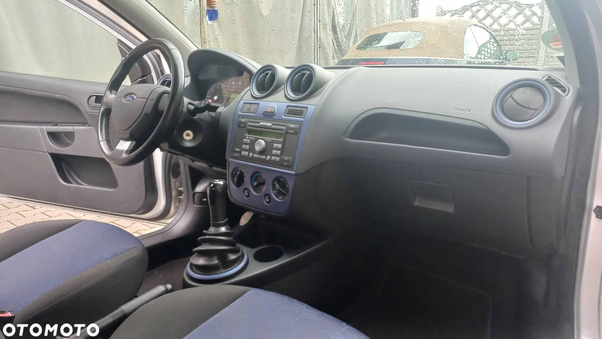 Ford Fiesta - 16