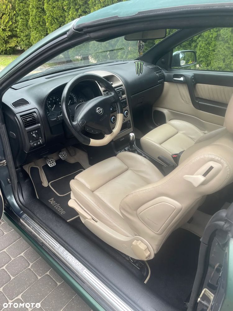 Opel Astra 1.8 Bertone - 11