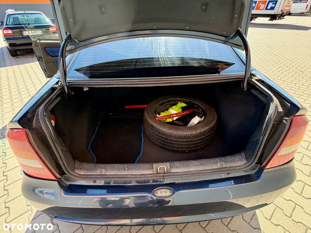 Opel Astra 1.8 Bertone - 7