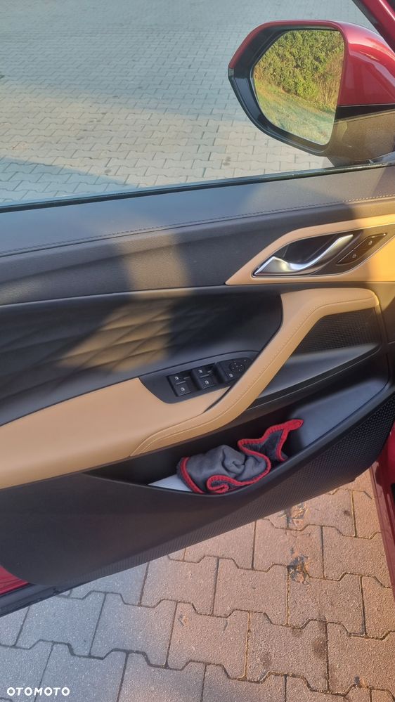 MG HS 1.5 T-GDI Excite DCT - 7