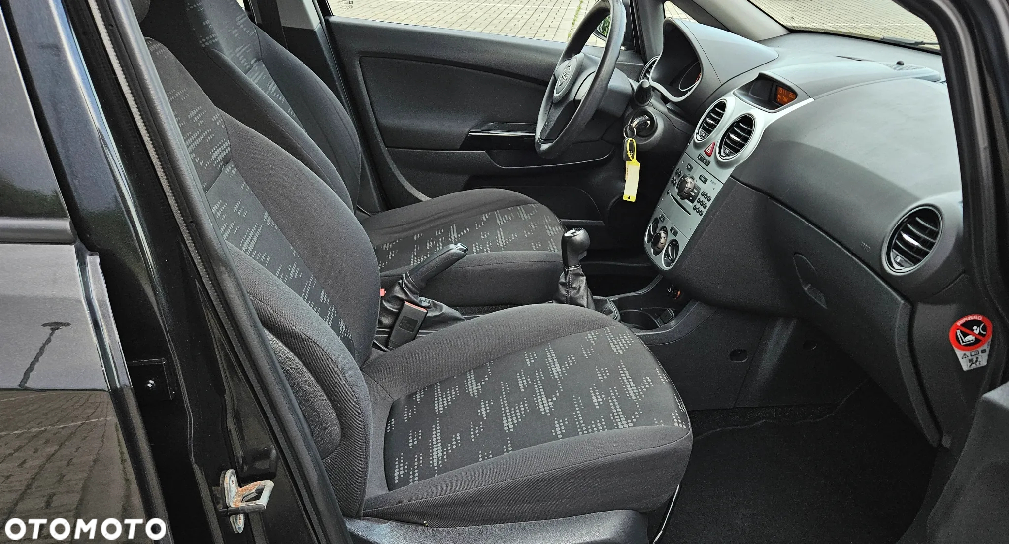 Opel Corsa 1.4 16V Active - 14