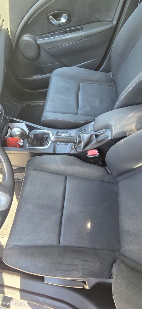 Renault Mégane dCi 110 FAP EDC Dynamique - 2