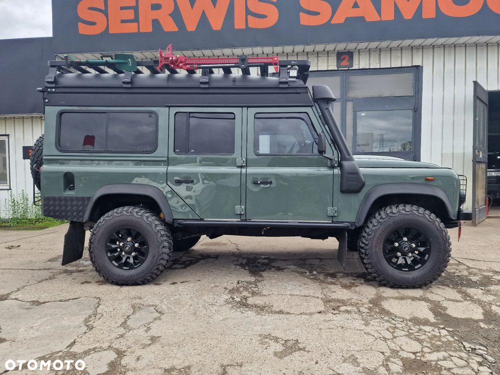 Land Rover Defender 2.4 TD4 SE - 11