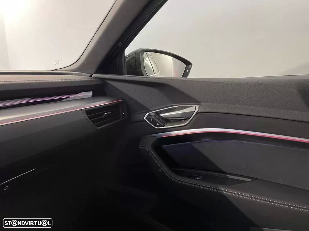 Audi Q8 e-Tron Sportback 50 quattro S line - 30